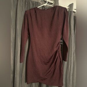 Express dress with built in shoulder pads